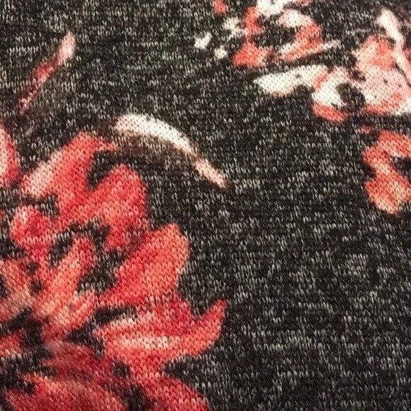 Maurices Floral Sweater Women Plus Size 1X Gray Black Pink Spring Summer - Picture 4 of 5